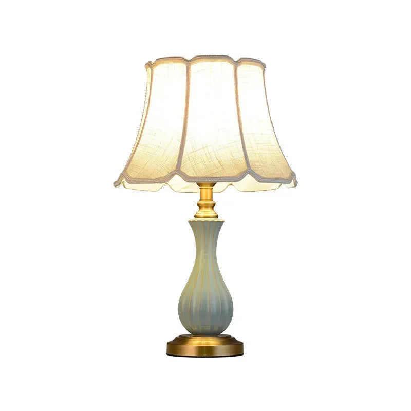 European Pastoral Warm Wedding House Villa Ceramic Table Lamp