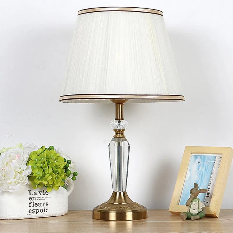 European fabric table lamp bedroom bedside lamp led lighting home